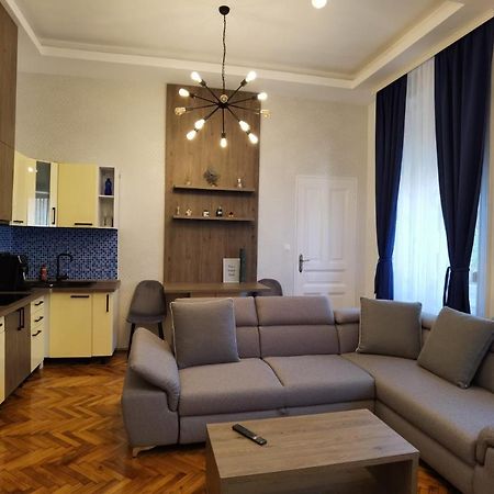 Zen Apartments Орадя Экстерьер фото