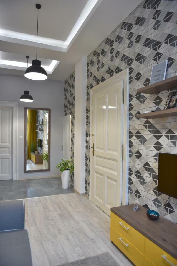 Zen Apartments Орадя Экстерьер фото